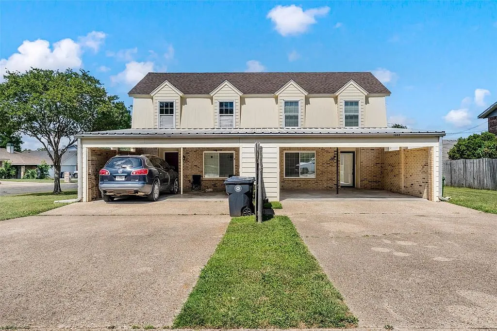 Chapel Creek Rd, Woodway — Photo 1
