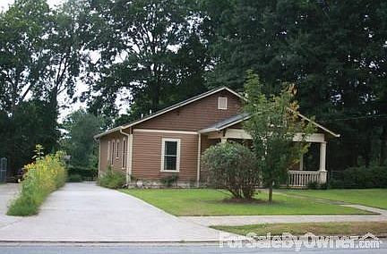 1037 Boudercrest Drive SE