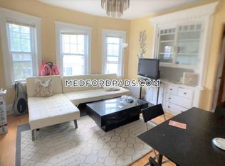 117 Hillsdale Rd #2L, Somerville, MA 02144