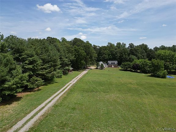 2nd image of 7454 Hobby Horse Ln
