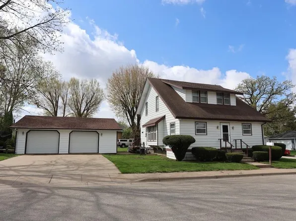 216 West Yuba Street, Cuba City, WI 53807