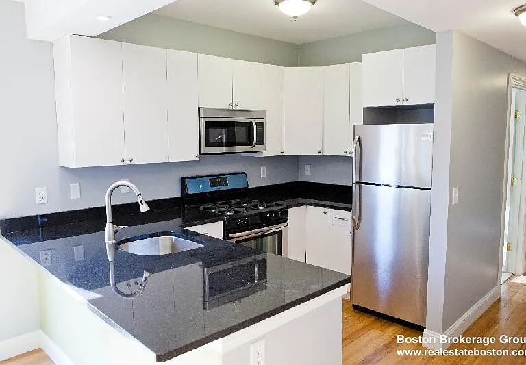 23 Evergreen St #2 — Photo 1