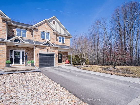 2nd image of 349 Celtic Ridge Cres