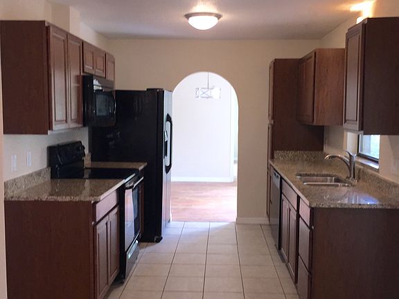 5th image of 167 Marion Oaks Dr