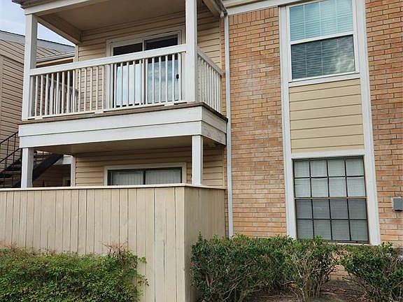 3rd image of 2750 Holly Hall St APT 304