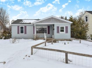 424 W 13th St, Traverse City, MI 49684