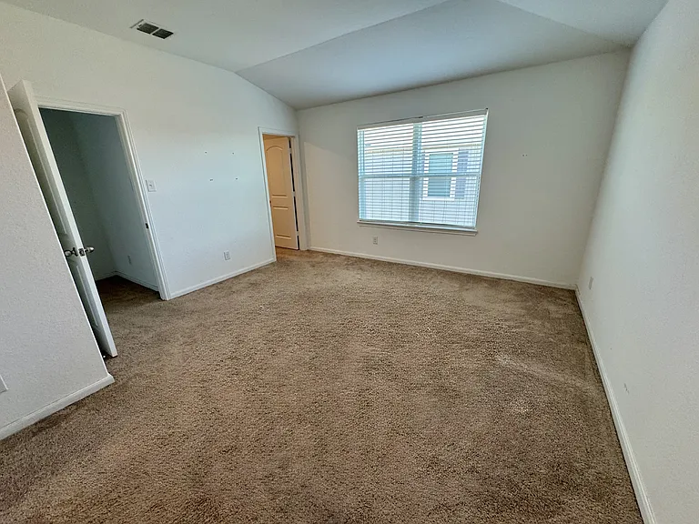 10818 Emerick St — Photo 22