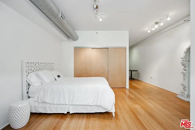 1111 S Grand Ave #506 — Photo 9
