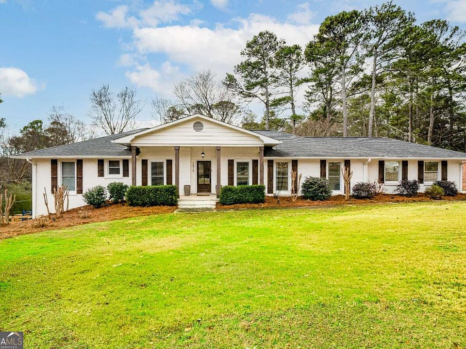 1st image of 1570 King Arthur Ct SE