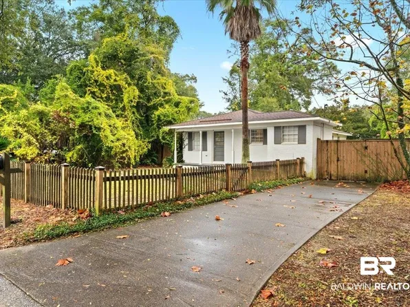 417 Azalea St, Fairhope, AL 36532