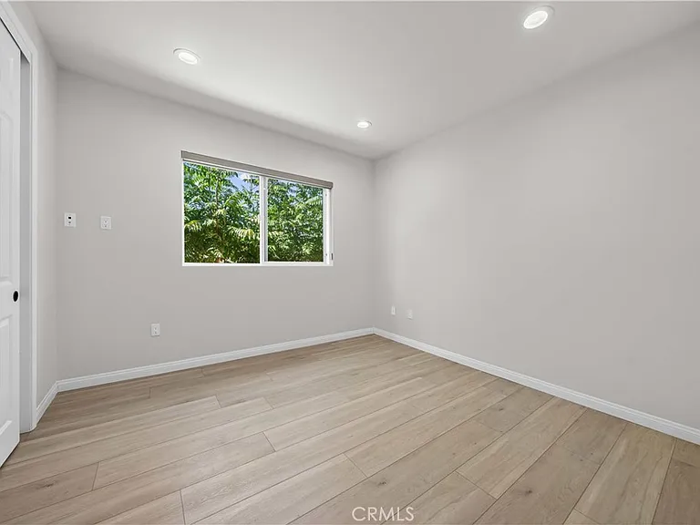 314 S Moore #B — Photo 20