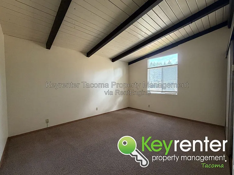 5720 62nd St W #3 — Photo 9