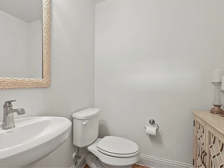 7113 Huckleberry Dr — Photo 18