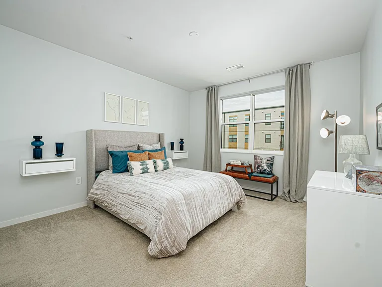 The Pointe at Polaris — Photo 10