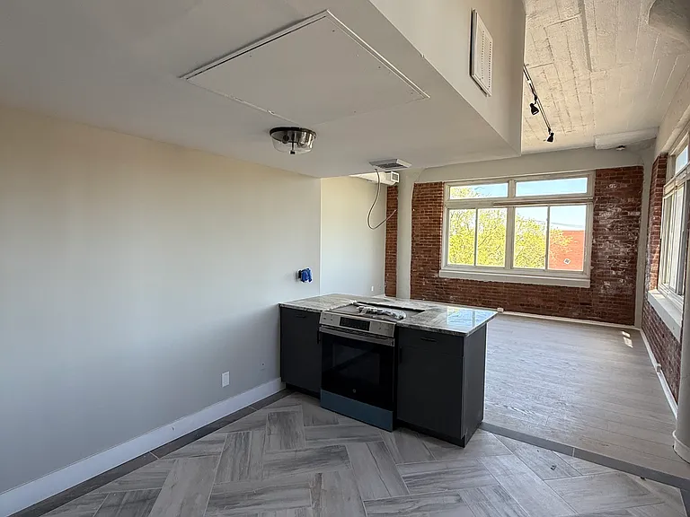 275 Chapel St #3A — Photo 1