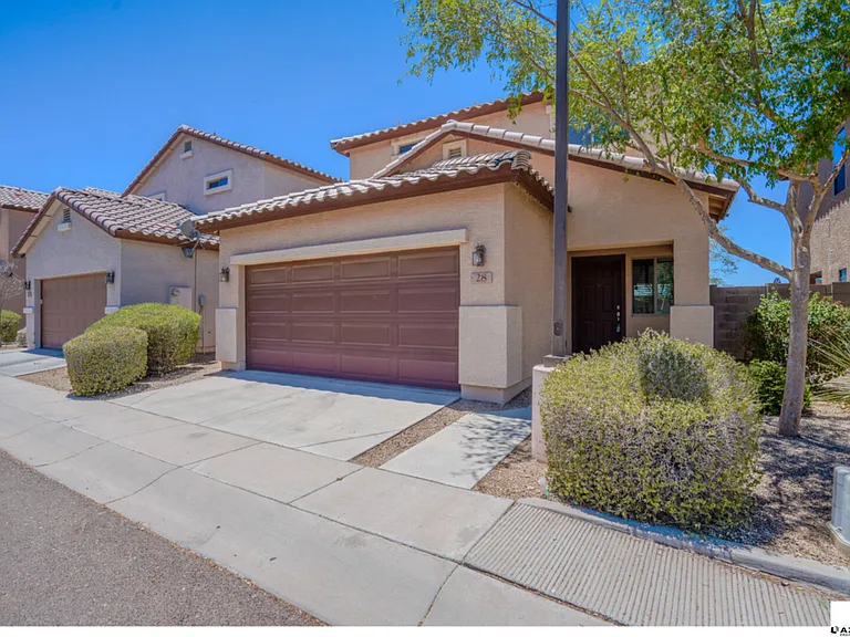 10225 W Camelback Rd #28 — Photo 1