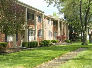 42478 Woodward Ave APT D, Bloomfield Hills, MI 48304