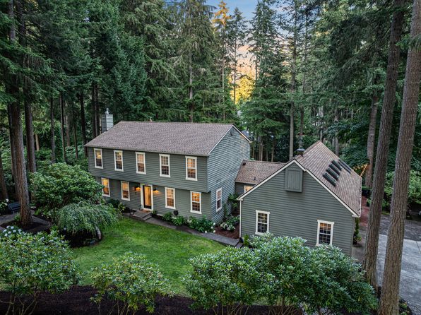 4412 Canterwood Dr NW