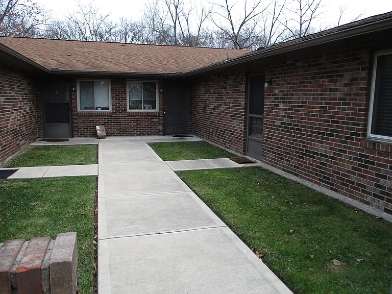 1306 Black Forest Dr — Photo 23