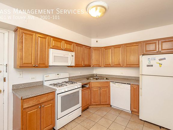 5th image of 2001 W Touhy Ave #101