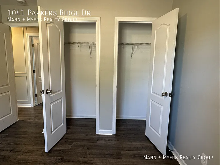 1041 Parkers Ridge Dr — Photo 11