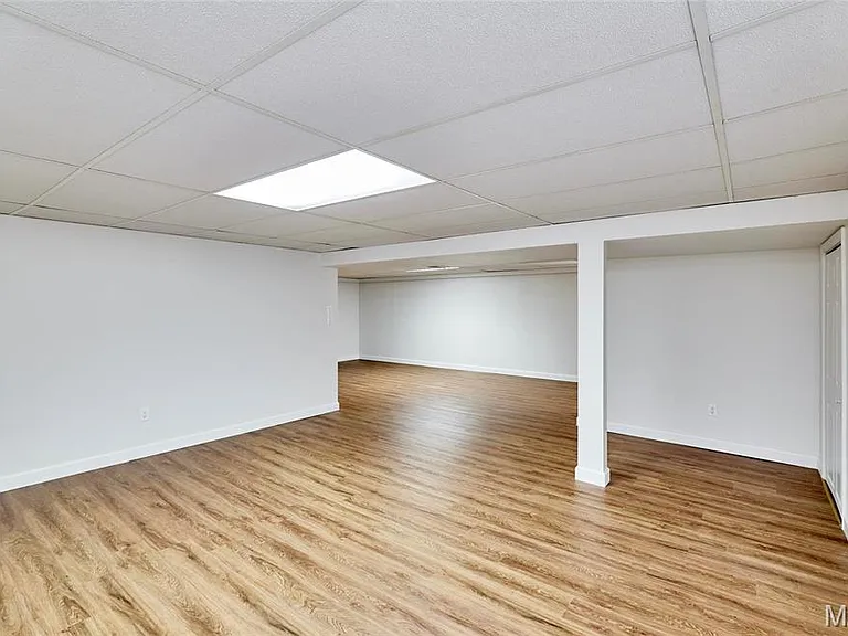 415 Trail Grove Ct — Photo 35