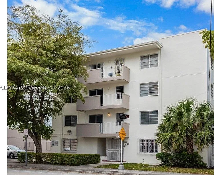 755 SW 6th St #6