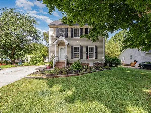 207 Sullivan Ct, Gibsonville, NC 27249