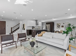 32 Pearl St #PENTHOUSE C, Dorchester, MA 02125