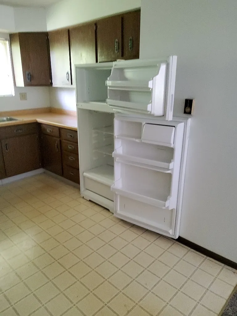 2 bed, $450 — Photo 1