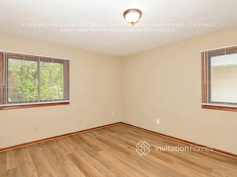 1764 Evergreen Bay — Photo 11