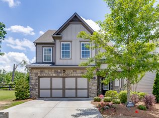 6581 Trailblazer Rd, Flowery Branch, GA 30542