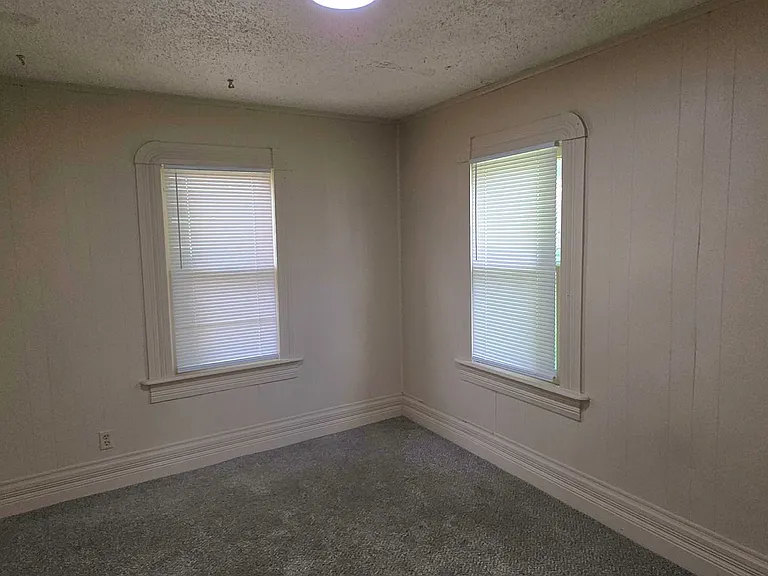 2226 N National Ave — Photo 4