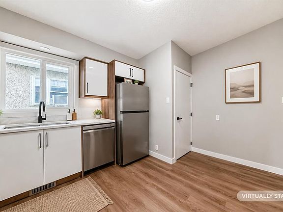 5th image of 1635 N 24th Ave NW