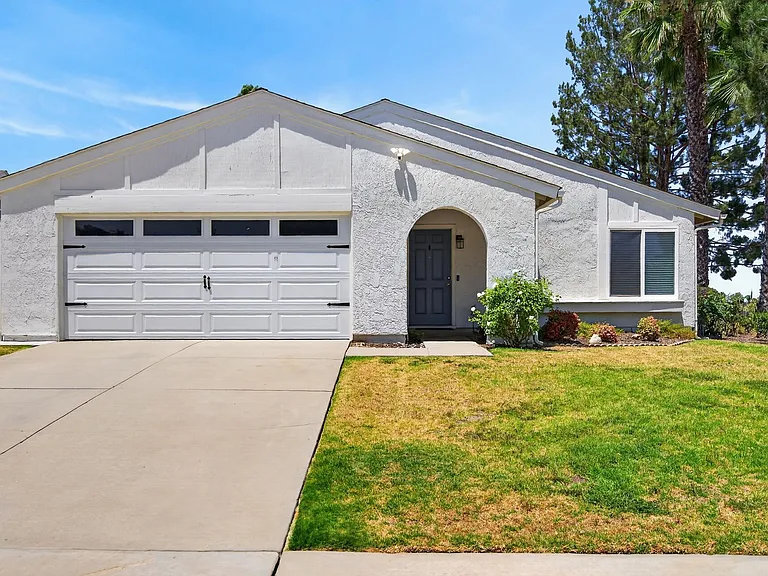 263 Greenbriar Ct — Photo 3