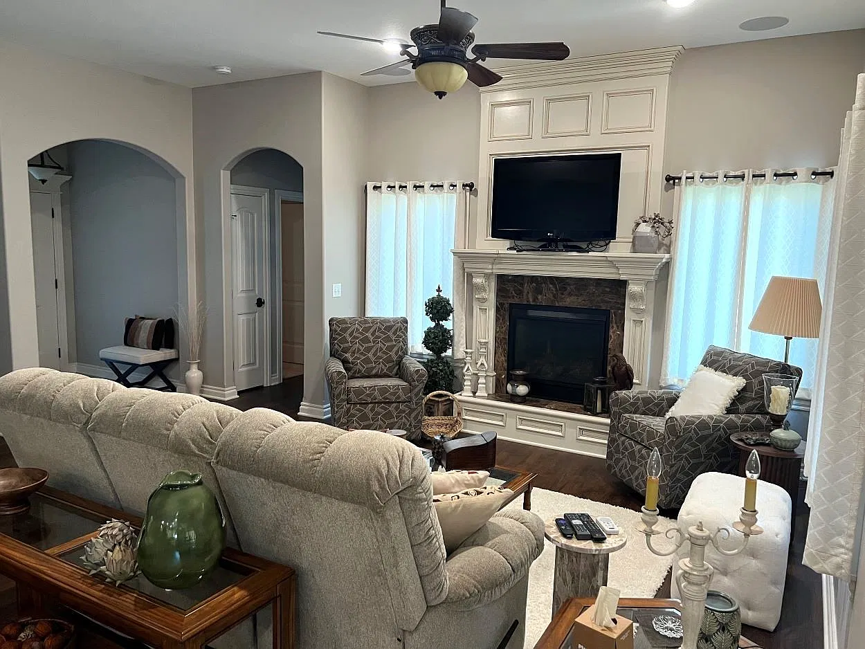 3 bed, 1677 sqft, $2,400 — Photo 4