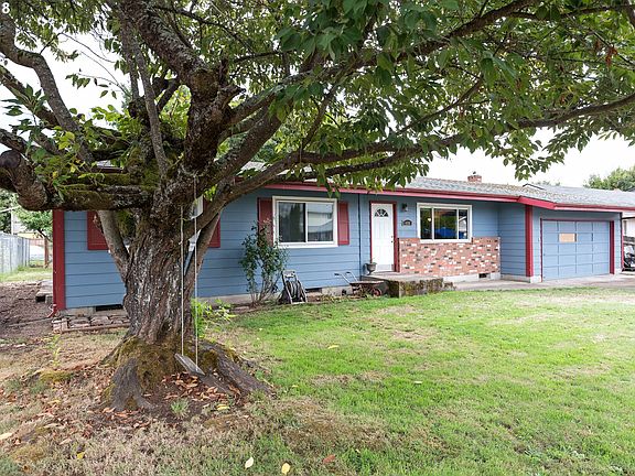 2nd image of 14907 NE 33rd St