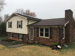 335 Rainbow Cir, Inman, SC 29349