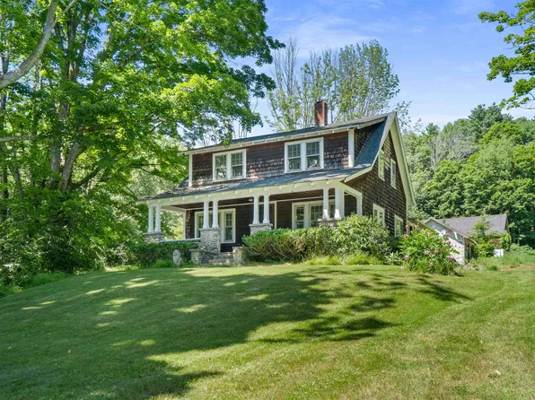 15 Sherburne Rd, Lee, NH 03861