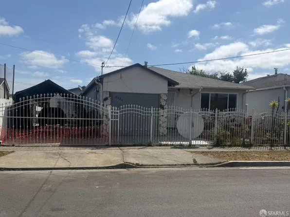 8422 B St, Oakland, CA 94621