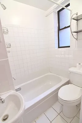 Rented by J Misrahi Realty Corp | media 54