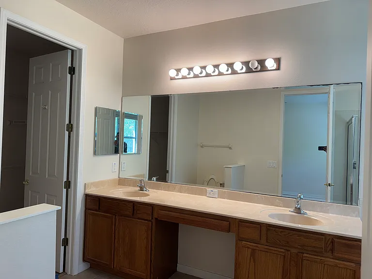 8237 Dunham Station Dr — Photo 20