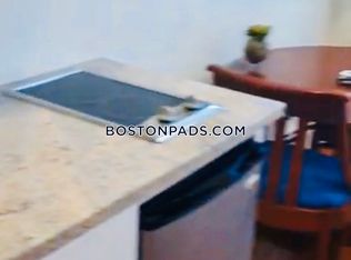 171 Saint Botolph St #206, Boston, MA 02115