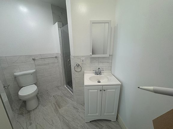 4th image of 1595 Clay St #2