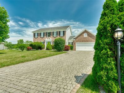 7272 Montgomery Ln, Victor, NY, 14564
