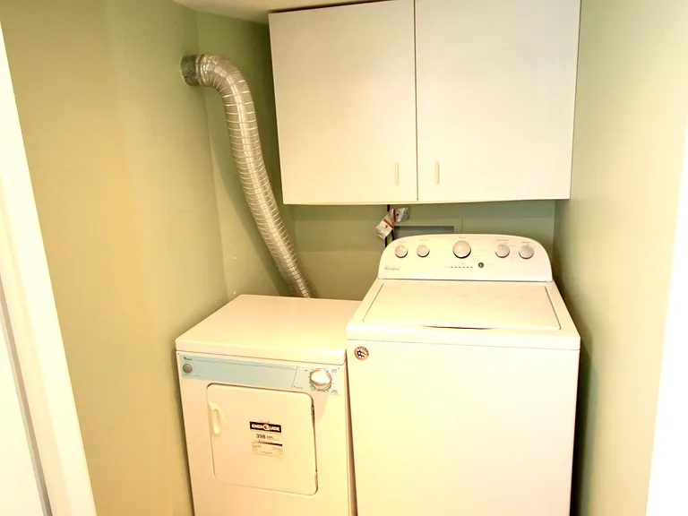 2219 N Clifton Ave #1W — Photo 12