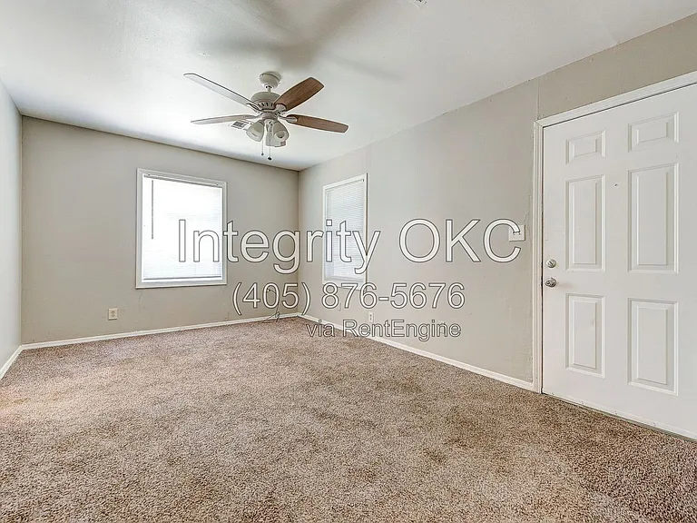 416 Reed Pl — Photo 18