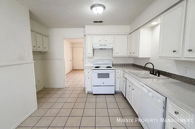 5716 Brownfield Dr #C — Photo 8