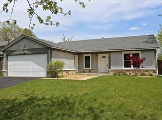 193 Farm Gate Ln, Bolingbrook, IL 60440