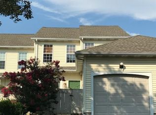 15 Spring Walk Ct, Lancaster, PA 17601
